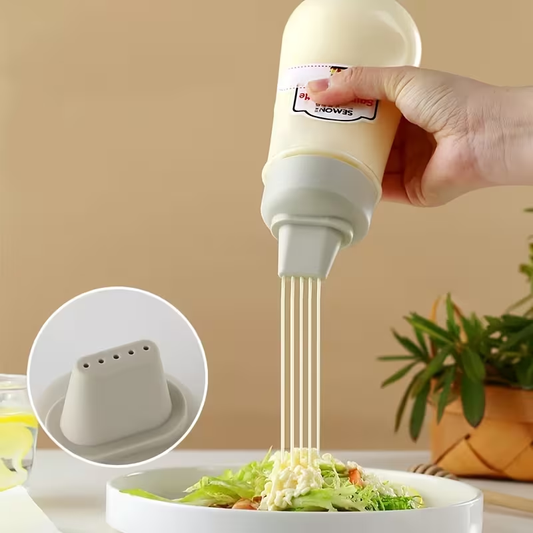 Squeezable sauce bottle for salad