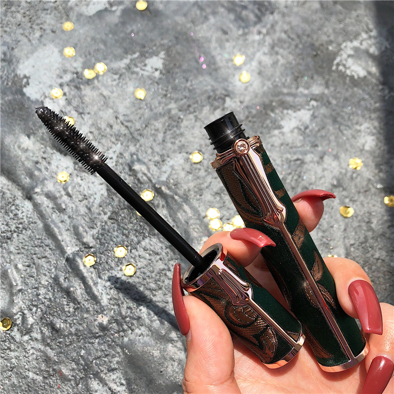 Buy One Get One Free Peacock Curling Mascara